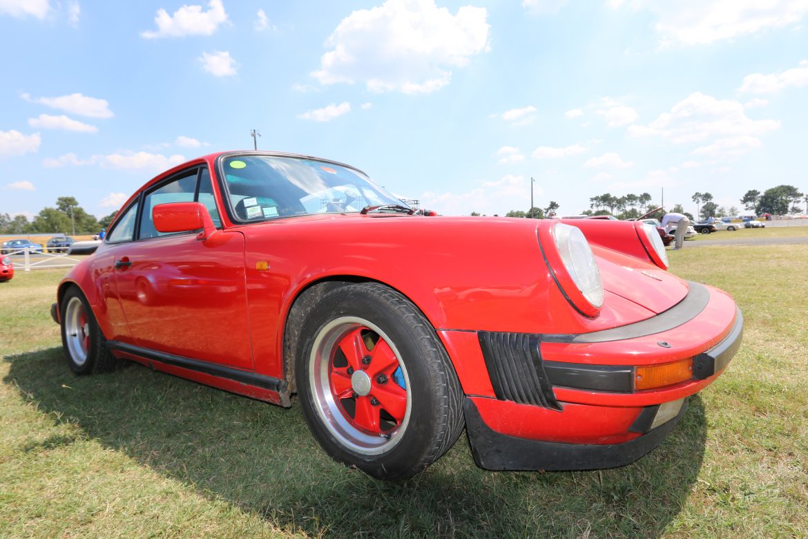 Comment assurer sa Porsche si elle reste longtemps au garage